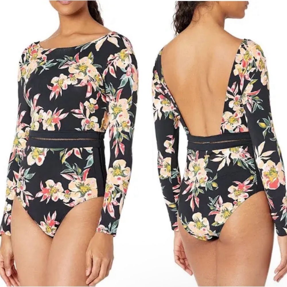 NWT Medium Roxy Super Hip Garden One Piece Swimsuit!